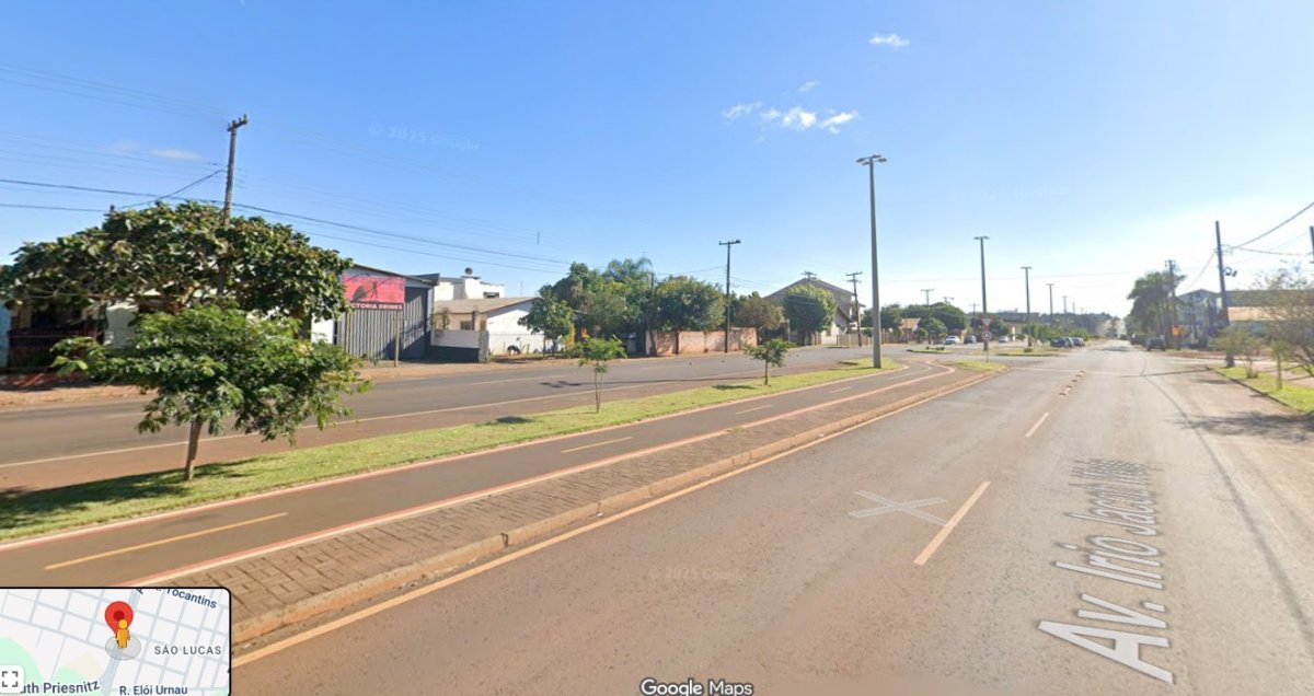 Terreno Urbano Com 602 M2 E Barracão/sala Comercial Com 233 M2 Em Marechal Candio Rondon Pr, localizado em Marechal Cândido Rondon - PR
