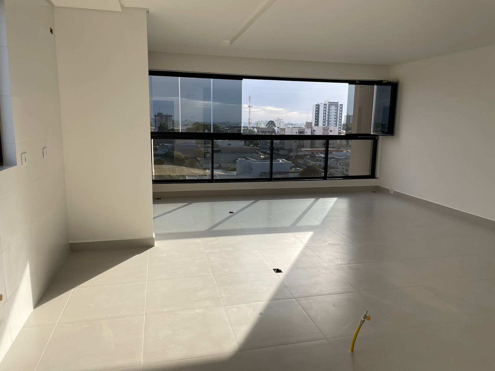 APARTAMENTO COM 124,18 M2 AREA PRIVATIVA E 194,26 M2 AREA UTIL CASCAVEL PR, localizado em Cascavel - PR