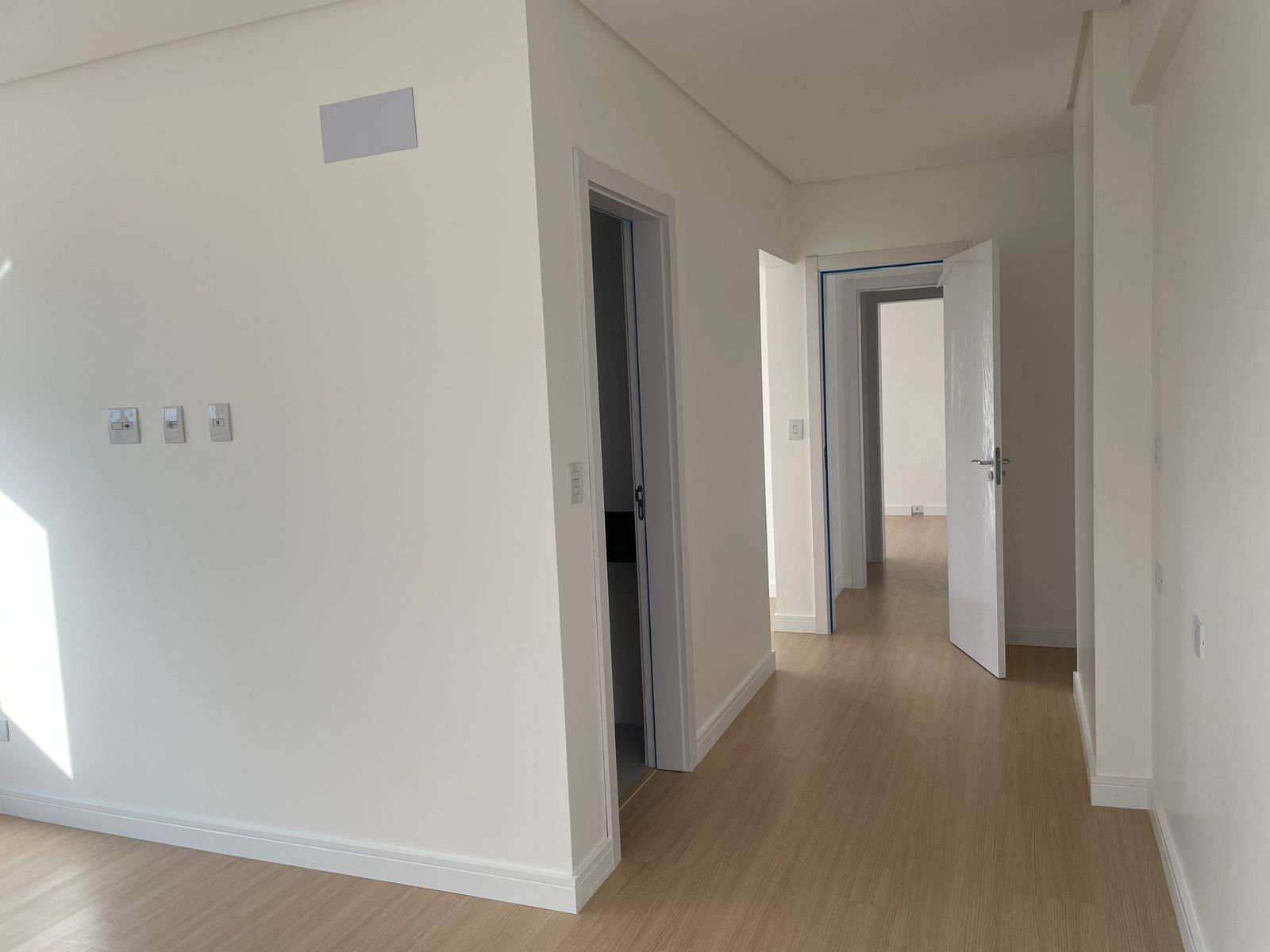 APARTAMENTO COM 124,18 M2 AREA PRIVATIVA E 194,26 M2 AREA UTIL CASCAVEL PR, localizado em Cascavel - PR