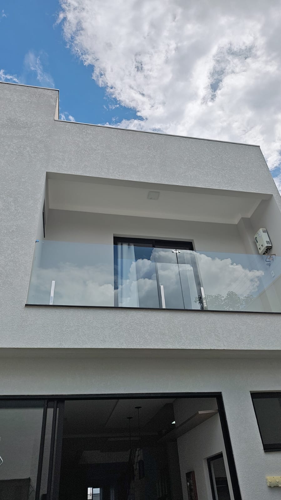 SOBRADO COM 268 METROS QUADRADOS NO PARQUE SÃO PAULO - CASCAVEL PR, localizado em Cascavel - PR