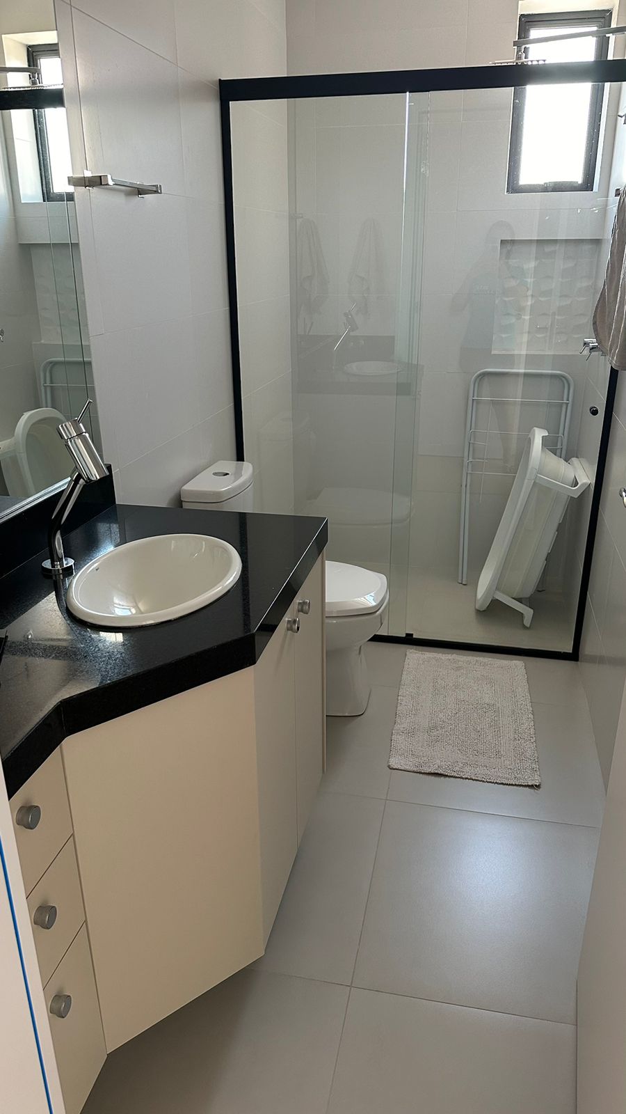 APARTAMENTO COM 124,18 M2 AREA PRIVATIVA E 194,26 M2 AREA UTIL CASCAVEL PR, localizado em Cascavel - PR