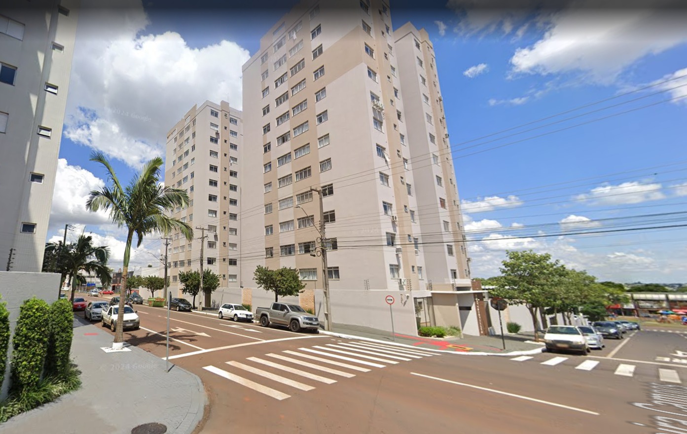 APARTAMENTO COM 114 M2 AREA TOTAL 74 M2 PRIVATIVO PROXIMO SHOPPING CATUAI - CASCAVEL PR
