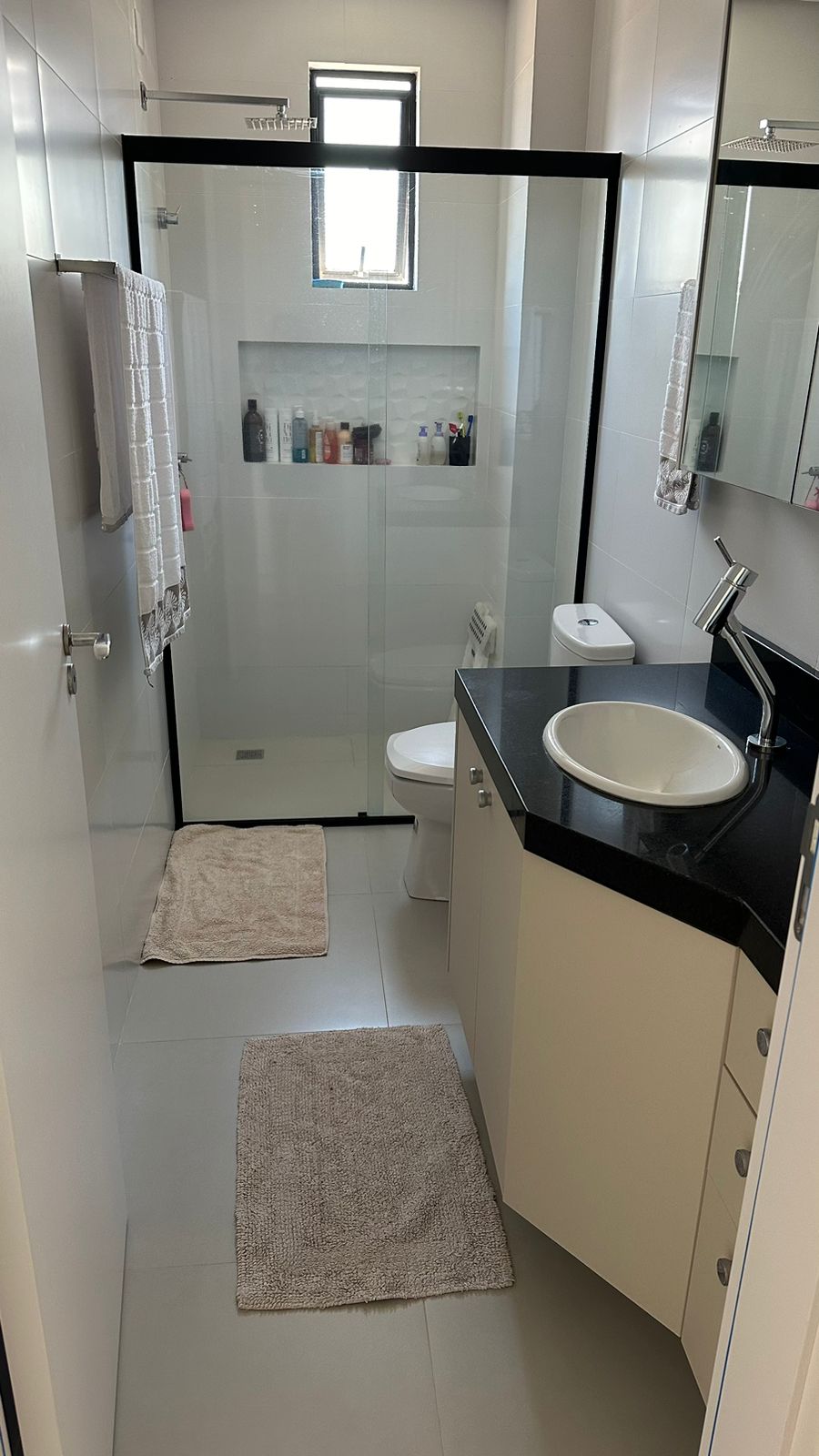 APARTAMENTO COM 124,18 M2 AREA PRIVATIVA E 194,26 M2 AREA UTIL CASCAVEL PR, localizado em Cascavel - PR