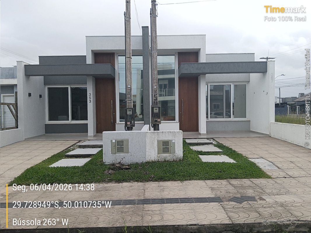 Terreno De 137,50 M2 Praia Guarani - Capão Da Canoa Rs ( Imovel Com 79,40m2), localizado em Capão Da Canoa - RS