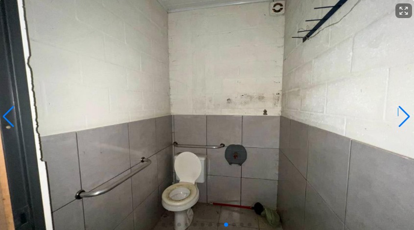 Barracão Comercial Em Medianeira - Pr Rua Florença, 121 • 607,00m² Medianeira - Pr, localizado em Medianeira - PR, bairro Medianeira