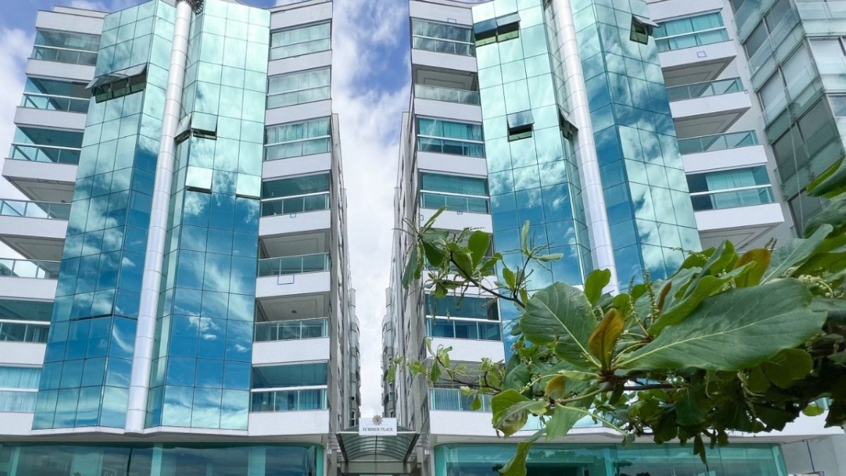 Apartamento Em Itapema Sc - Edificio Summer Place - 165 M2 Privativo Com 3 Suítes, localizado em Itapema - SC, bairro Centro