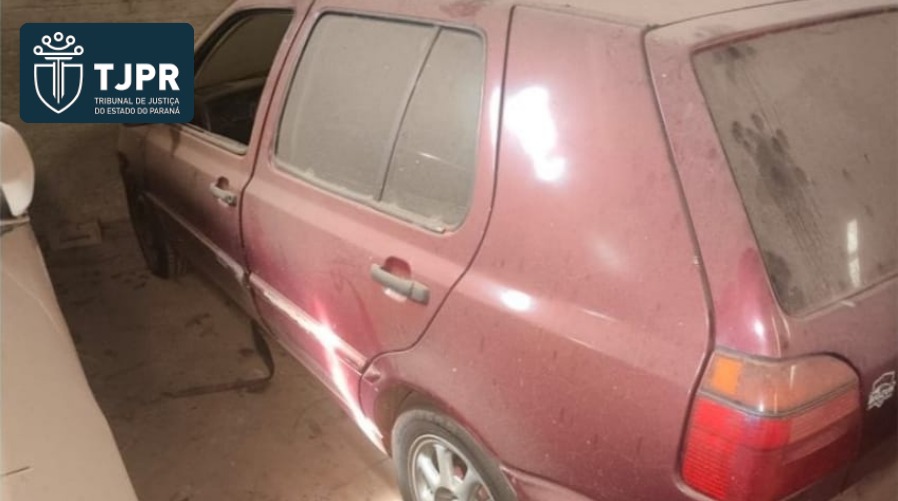 VEÍCULO GOLF 1.8 GL 1995 4 PORTAS NA COR  VERMELLHA  PLACAS AFJ -1F43