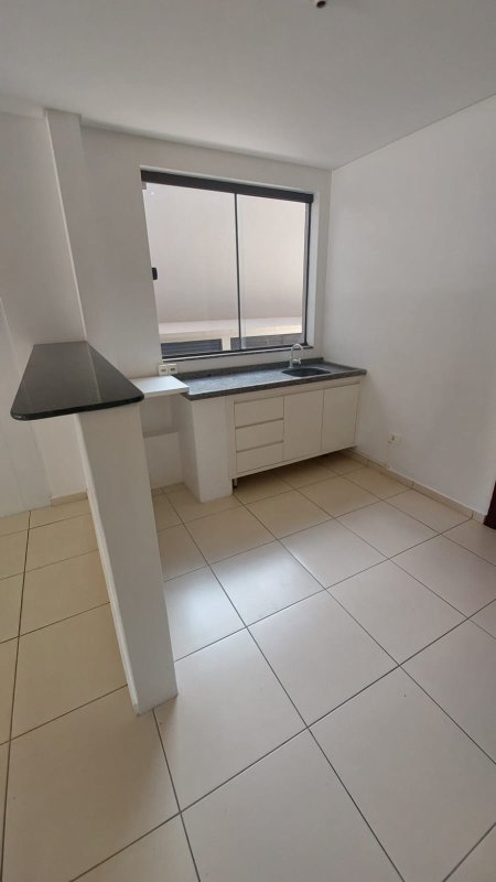 Sala Comerical Centro Cascavel Pr Com 157 M2 Area Total E 106 M2 Area Privativa, localizado em Cascavel - PR, bairro Centro