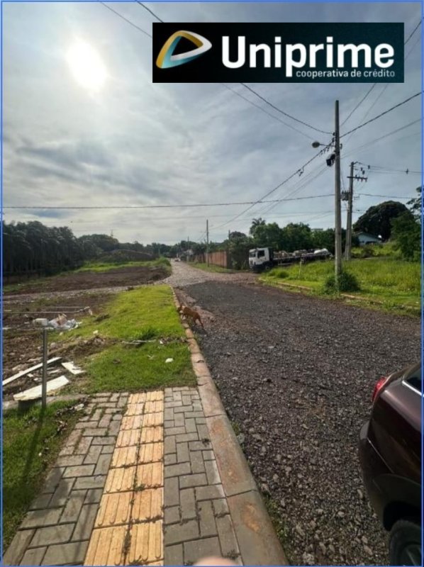 Terreno Com 132 M2 E Casa Com 80,30 M2 (foz Do Iguaçu Parana), localizado em Foz Do Iguaçu - PR, bairro Loteamento Jardim Dona Roca