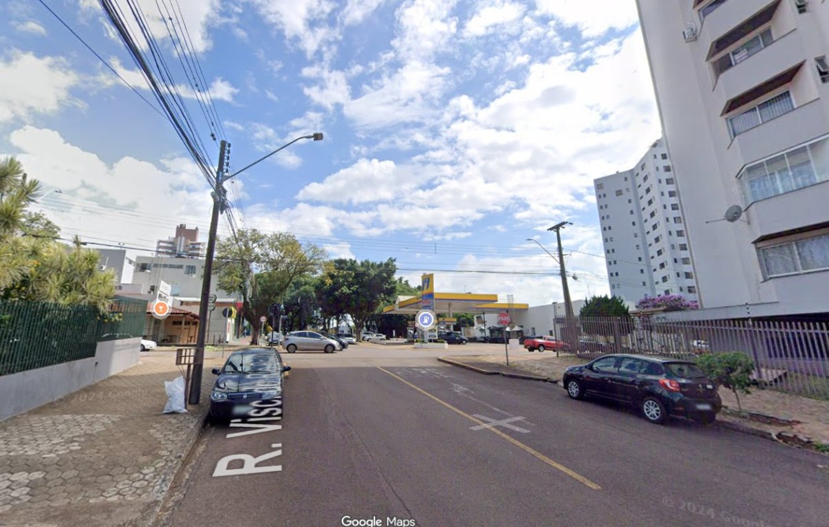 Sala Comerical Centro Cascavel Pr Com 157 M2 Area Total E 106 M2 Area Privativa, localizado em Cascavel - PR, bairro Centro