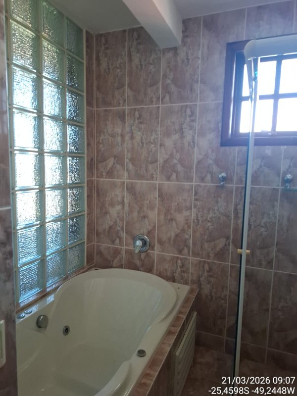 Casa / Sobrado Com 549 M2 - Curitiba Pr ( Jardim Guabirotuba ), localizado em Curitiba - PR, bairro Jardim Guabirotuba