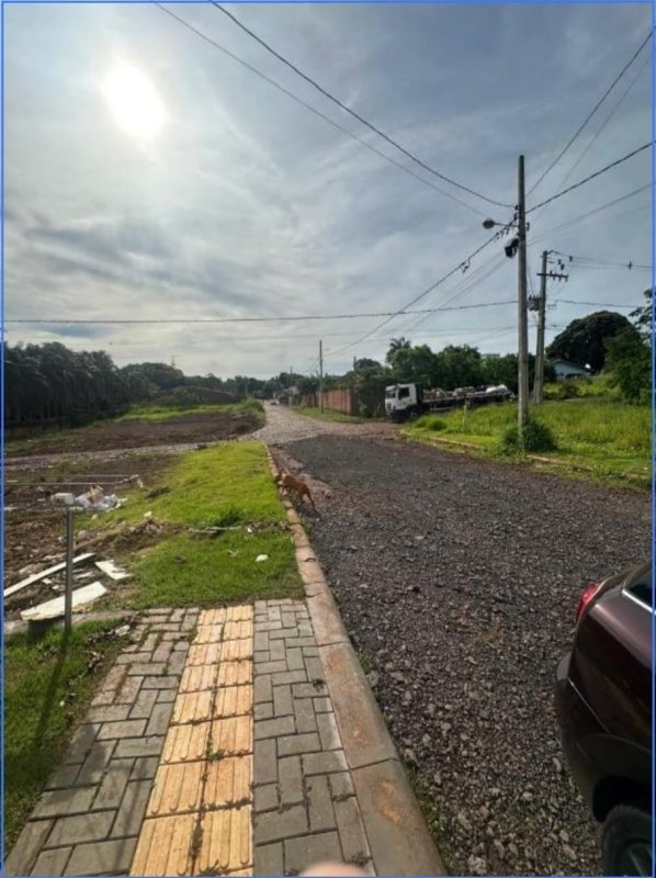 Imagem do imóvel Terreno Com 132 M2 E Casa Com 80,30 M2 (foz Do Iguaçu Parana)