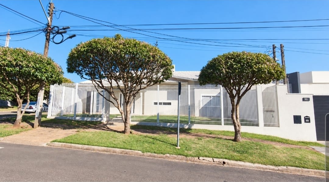 TERRENO COM 423,02 M2 E CASA ALVENARIA DE 250 M2 GOIOERE PR